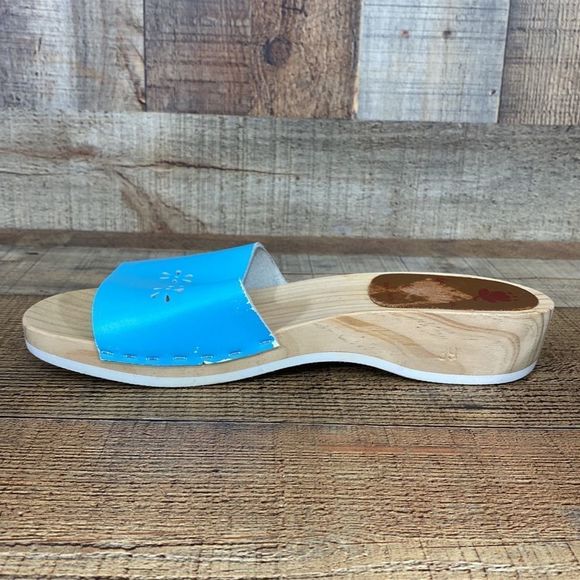 Hanna Andersson Blue Laser Cutout Slides Wood Sandals Womens 39 Slip On - Picture 5 of 16